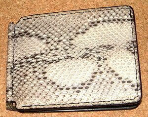Новый Dolce Vita Luxury Python Snake Leather Nishiki Snake Leather Clip Clip (Bk/Black) Bi -Cold Колкол кошелек итальянский кожаный биллинг