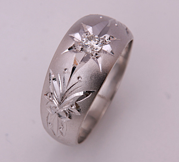 SALE／84%OFF】 婚約 ネックレス 結婚指輪 3セット ダイヤモンド