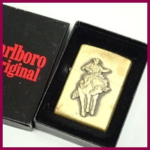 ★未使用 Marlboro/マルボロ × Zippo/ジッポー カウボーイ ライター ゴールド/1999年製/喫煙グッズ/外箱付き/マールボロ#1029003807_画像1