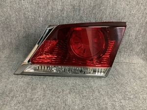 ☆3588-D1　クラウン　アスリート　GRS210　GRS211　テール レンズ　LED　前期　内側　右 ☆