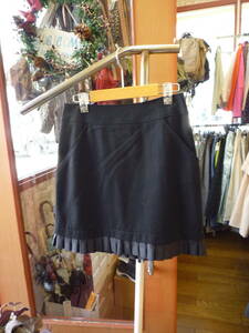 【0321-10】viaggio blu 黒スカート　サイズ2