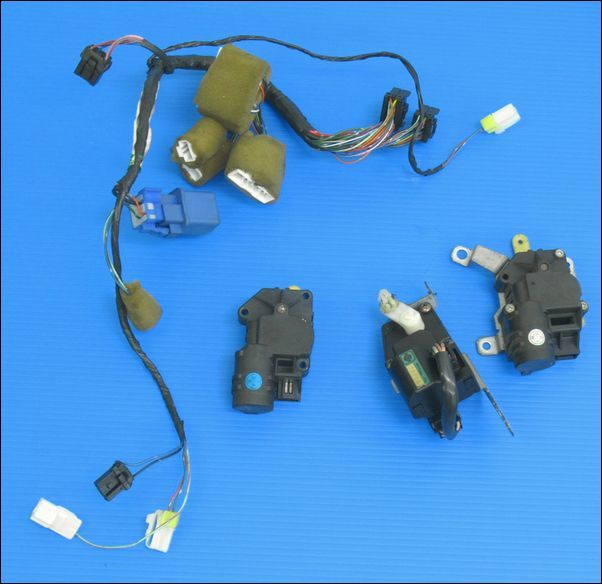 ベストセラー ダットサン D22 ミックスドアアクチュエーター 日産