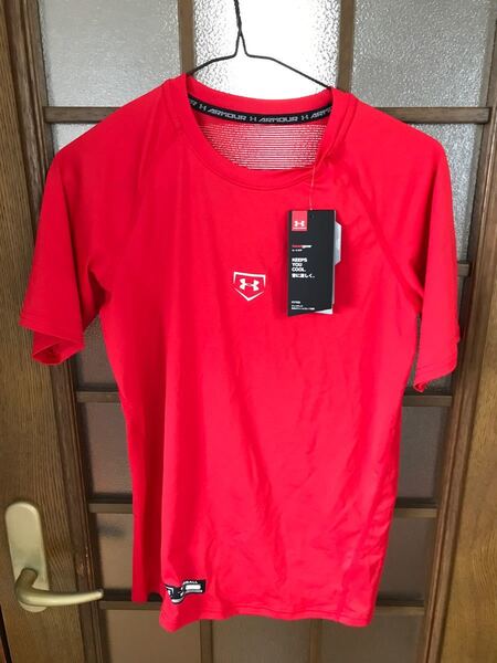 アンダーアーマー 半袖Tシャツ ヒートギア フィッティド SM タグ付き