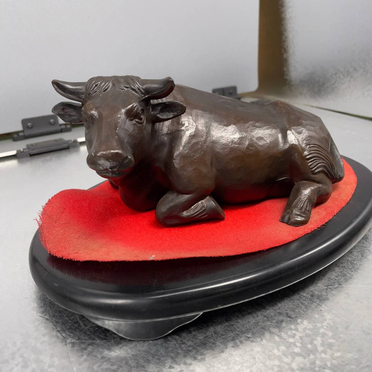 ヤフオク! -「彫刻 木彫 牛」の落札相場・落札価格