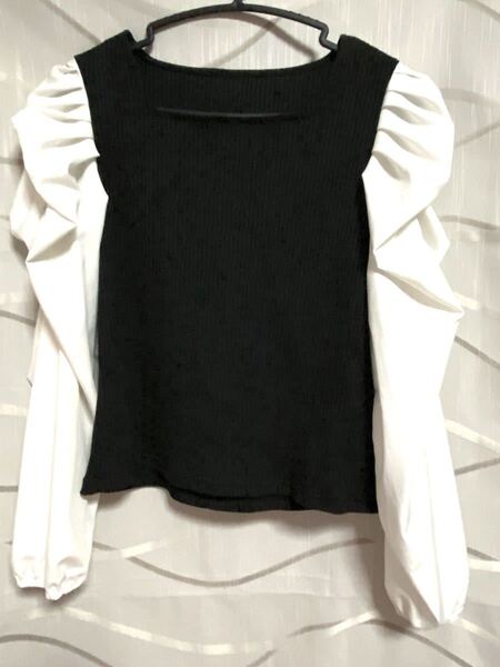 【 SALE!】《美品》可愛いトップス Lサイズ
