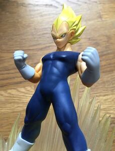 ◇ ドラゴンボールZ 組立式アクションポーズ フィギュア 超サイヤ人 ベジータ 中古