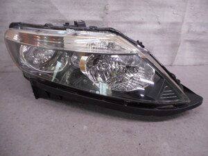 エアウェイブ GJ1/GJ2 ヘッドライト 右 HID KOITO 100-22592 中古品[H204-HL1389]