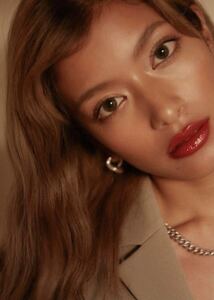 ヤフオク ローラ 写真 の落札相場 落札価格 ヤフオク ローラ 写真 の落札相場 落札価格