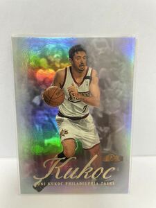 NBAカード　トニー・クーコッチ　TONI KUKOC 　 ‘99-‘00 FLAIR SHOWCASE FLEER 【シクサーズ時代】