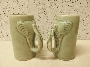 0320363w【Thai Celadon タイ セラドン 青磁 象モチーフのビアマグ 2点】中古品/ビアジョッキ セラドン焼 陶器 エレファント ゾウ 食器