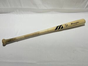 Nippon -ham Fighters Ogasawara Michidai? F2 использовал Bat Mizuno NPB.