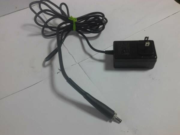 ●Something High Electriic AWITCHING AC ADAPTER P24C040300US