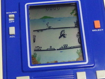 再値下 レトロ 懐かしのゲーム 激戦Ｕボート バンダイ made in japan 日本製 ソーラーパネル 携帯 コンパクト 動作品 おもちゃ LSI LCD_画像4