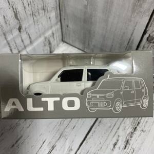アルト　ALTO　ピュアホワイトパール　プルバックカー　スズキ　非売品　ミニカー