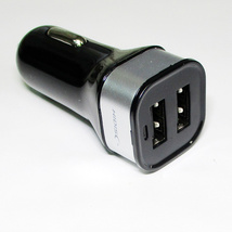 送料無料 車載用DC充電器/2ポートDC-USB充電器 高出力3.4Ａ HIDISC HDUDCC2P3ABK/0272ｘ３本セット/卸_画像1