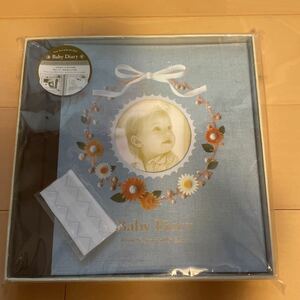 送料込み　新品未使用　Baby Diary ベビーダイアリー　1歳までの記録　日記帳　成長記録　ステッカー付き　送料無料