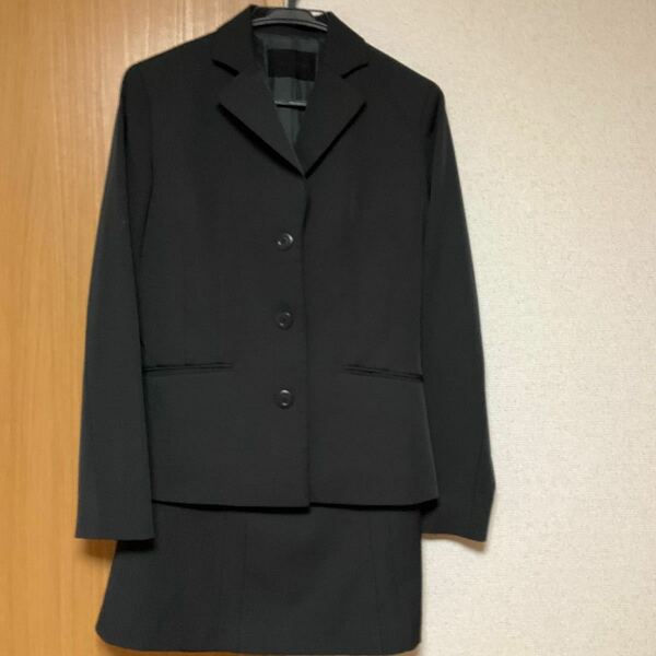 最終価格！【美品】CREAUXE レディーススーツ セットアップスーツ（スカート）Mサイズ　黒　BLACK