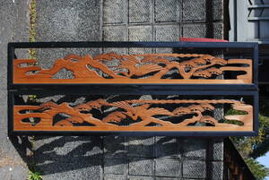 比1　手彫り　黒縁　木製欄間　鶴と松　1765x332x24ミリ