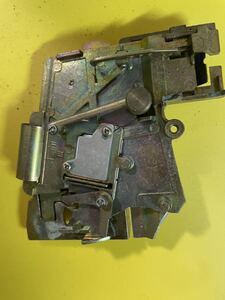 コイン投入口の値段と価格推移は 14件の売買情報を集計したコイン投入口の価格や価値の推移データを公開 コイン投入口の値段と価格推移は 14件の売買情報を集計したコイン投入口の価格や価値の推移データを公開