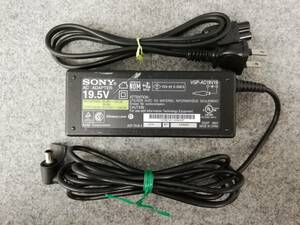 中古ACアダプター SONY VGP-AC19V19 19.5V 3.9A 8053