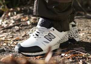 美品 New Balance Undefeated Trailbuster US10 28 ホワイト 限定