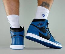 【新品箱付き】 22SS 新作 新品 NIKE ナイキ AIR JORDAN 1 HIGH DARK MARINA BLUE エアジョーダン スニーカー 靴 くつ 27cm_画像8