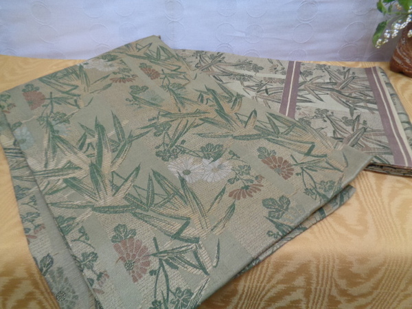 和装小物⑦　仕立て上り　袋帯　正絹　笹/菊織柄　グリーン系　小紋　お洒落帯　中古美品