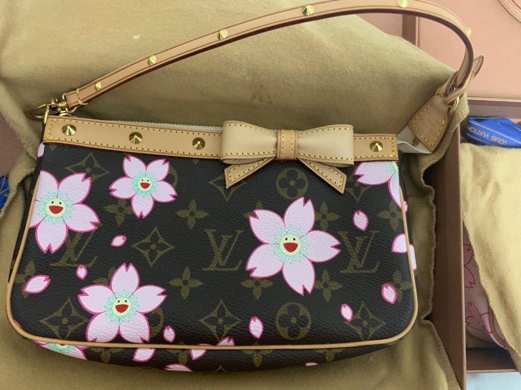 Yahoo!オークション -「桜」(ルイ・ヴィトン) (る)の落札相場 Yahoo!オークション -「桜」(ルイ・ヴィトン) (る)の落札相場