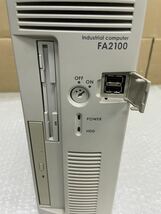 東芝 TOSHIBA FA2100 Industrial Computer UF2A11 通電のみ、その他未確認ジャンク品_画像2