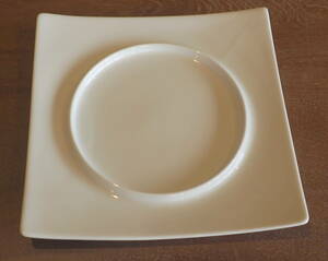【未使用品】日本製　業務用　プレート　皿　24枚　ホワイト　前菜　ランチ　イタリアン　フレンチ　和食