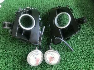 316 Mazda Premacy CREW original fog lamp left right set foglamp light right left bezel cover 