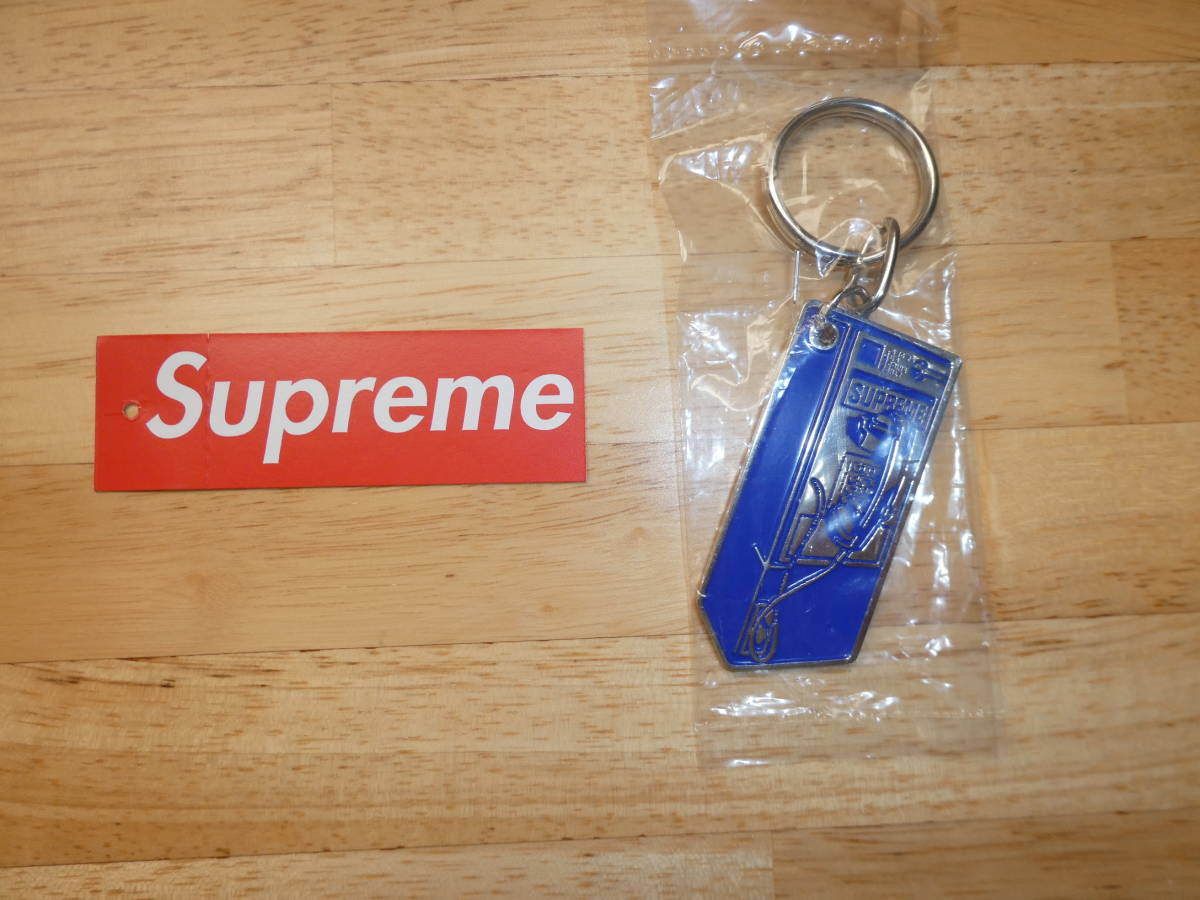 ヤフオク! -supreme keychainの中古品・新品・未使用品一覧