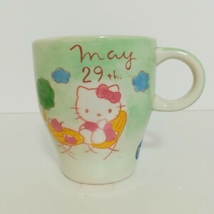 Art hand Auction [Unused / Shipping (all prefectures) 510 yen~ / May 29 Gemini] Hello Kitty Birthday Mug Hand Painted KT0529, tea utensils, Mug, Made of ceramic