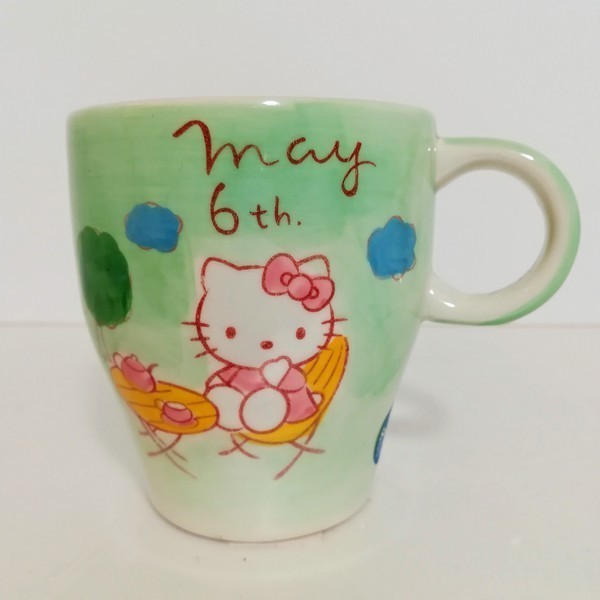 [Inutilisé / Expédition (toutes les préfectures) à partir de 510 yens / 6 mai Taureau] Tasse d'anniversaire Hello Kitty Tasse d'anniversaire Hello Kitty peinte à la main KT0506-2, Ustensiles à thé, Tasse, Céramique