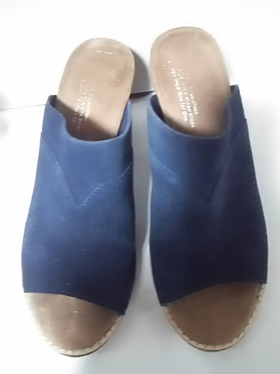 数回使用中古美品】トムス TOMS サンダル 24.5cm レディース ミュール