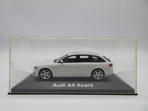 1/43 アウディ Audi 4代目 A4 Avant　A4アバント　ディーラー特注 ミニカー　ホワイト