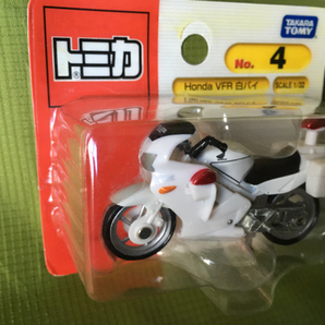 トミカTAKARATOMY ブリスター■4 ホンダHonda VFR 白バイ
