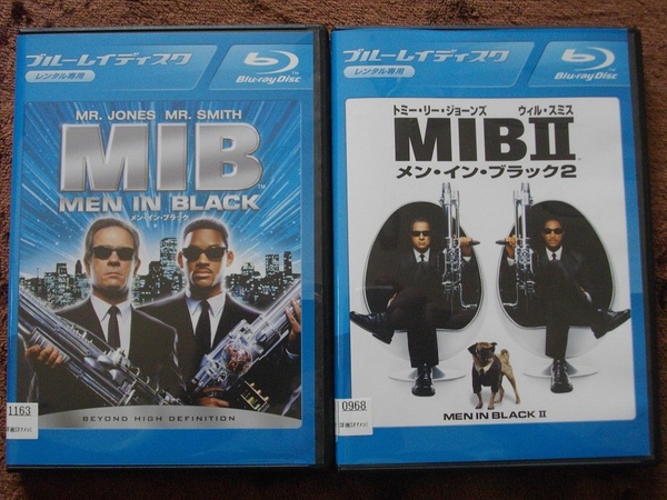 「メン・イン・ブラック」 「メン・イン・ブラック 2」 レンタル版 ブルーレイ 2本セット 中古 送料無料 br280