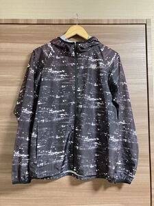 値下げ!【美品】ニューバランス ウィンドジャケット Mサイズ
