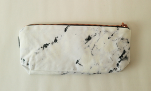 renna deluxe MARBLE bag Sサイズ ／マーブル ホワイト バッグ メイクアップバッグ ポーチ ペンシルケース ローズゴールドコッパージッパー