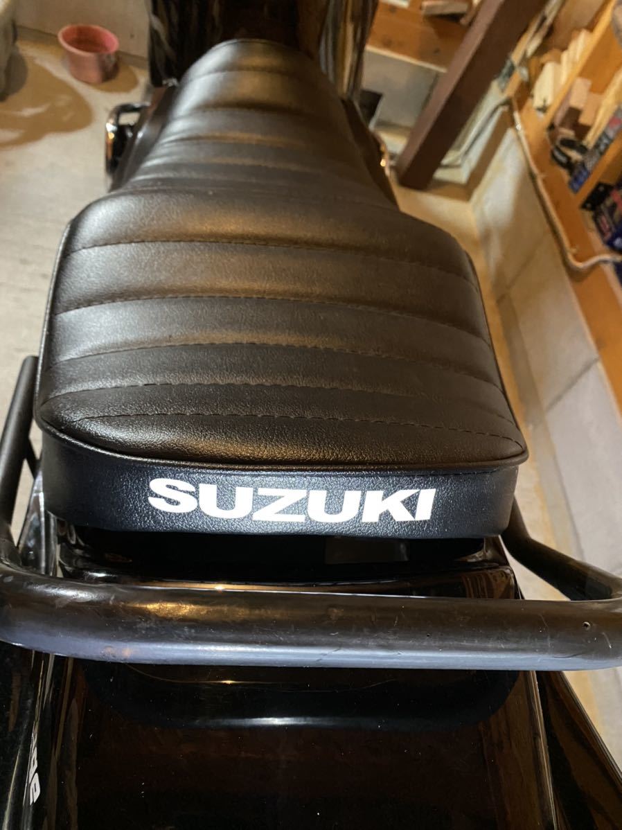 信頼】 レザー 黒 GT380 鋲打ち 後期 前期 / シート タックロール - シート 信頼】 レザー 黒 GT380 鋲打ち 後期 前期 / シート タックロール - シート