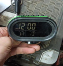 車体温計電圧計　時計　温度計　電圧計　バックライト　新品未使用　DC12V -24V 4 in 1　日時　デュアル　温度　自動　デジタル　　_画像3