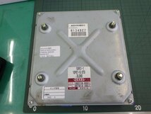 いすゞ　ギガ　エンジンコンピューター　ECU 10PE1 1-80110-8891_画像2