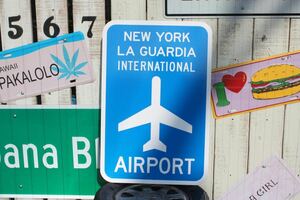 ニューヨーク 空港 道路標識 エアポート 看板 アメリカ サイン