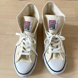 お値下げしました！！☆美品☆VANS ハイカットスニーカー 白色 ★人気色★23.5cm