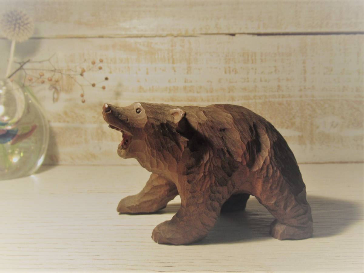 木彫りの熊の値段と価格推移は？｜592件の売買情報を集計した木彫りの 