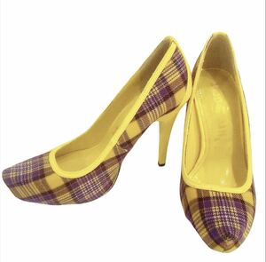 Pure Soeur yellow . purple. check. heel new goods unused goods! right pair is approximately 23,5cm. left pair is 22,5cm