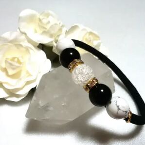 ◇美麗◇煌びやかな天然石ヘアゴム◇クラック水晶×オニキス×ハウライト◇レディース◇パワーストーン◇プレゼント ブレスレットにも