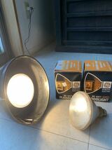 Vintage GE General Electric 100 Watt Floodlight Bulb Pair E26フラッド・ライト電球・照明器具・光源・投光器・舞台照明・工業系_画像9