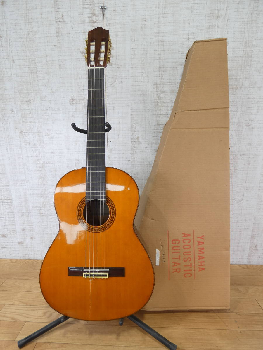 YAMAHAのクラシックギターCG-130A